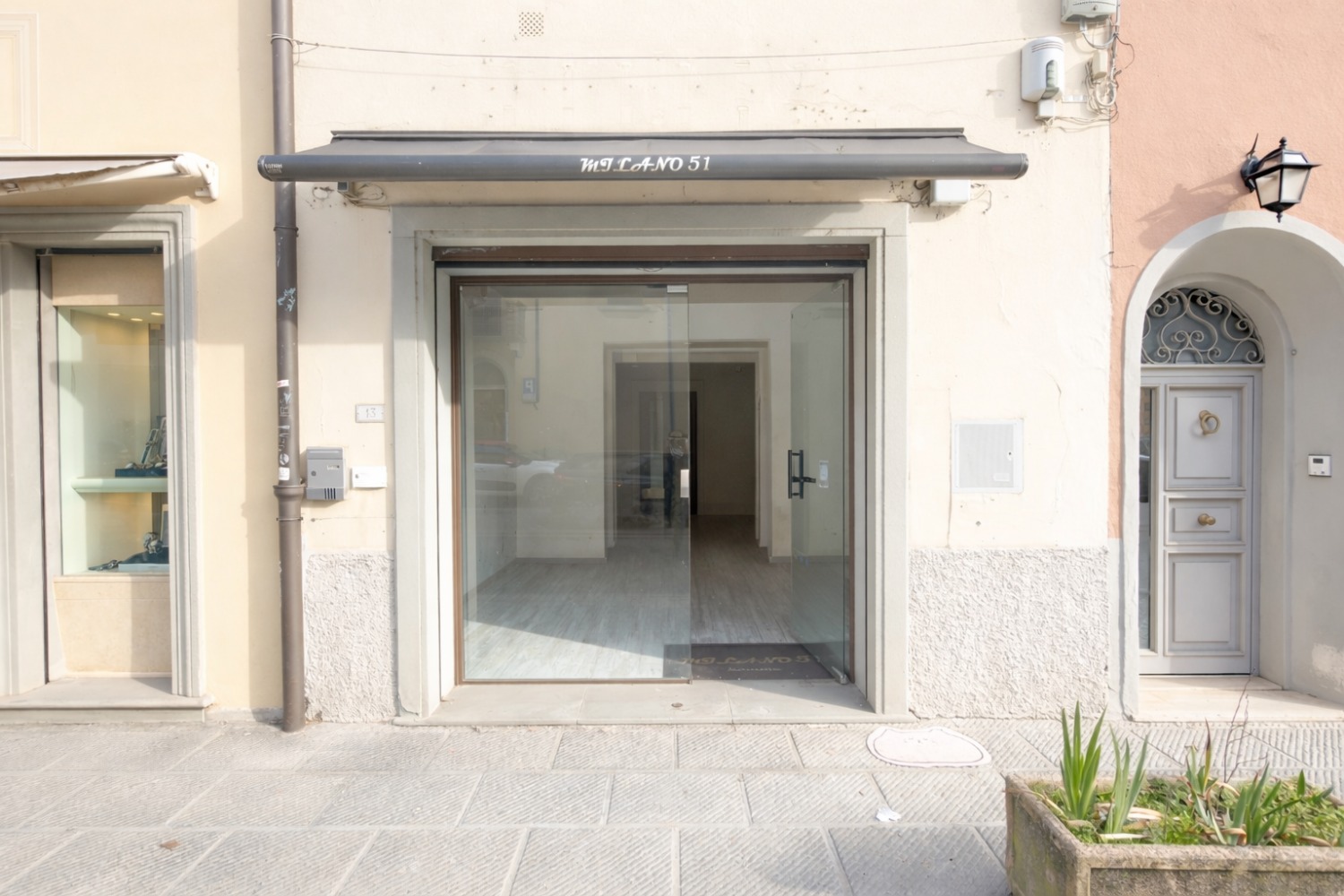 NEGOZIO MILANO