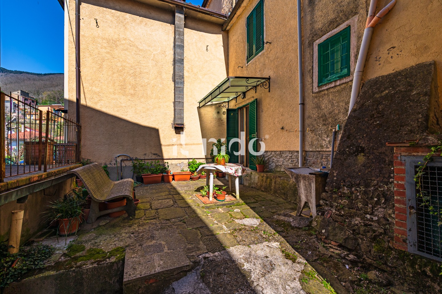 CASA DINA